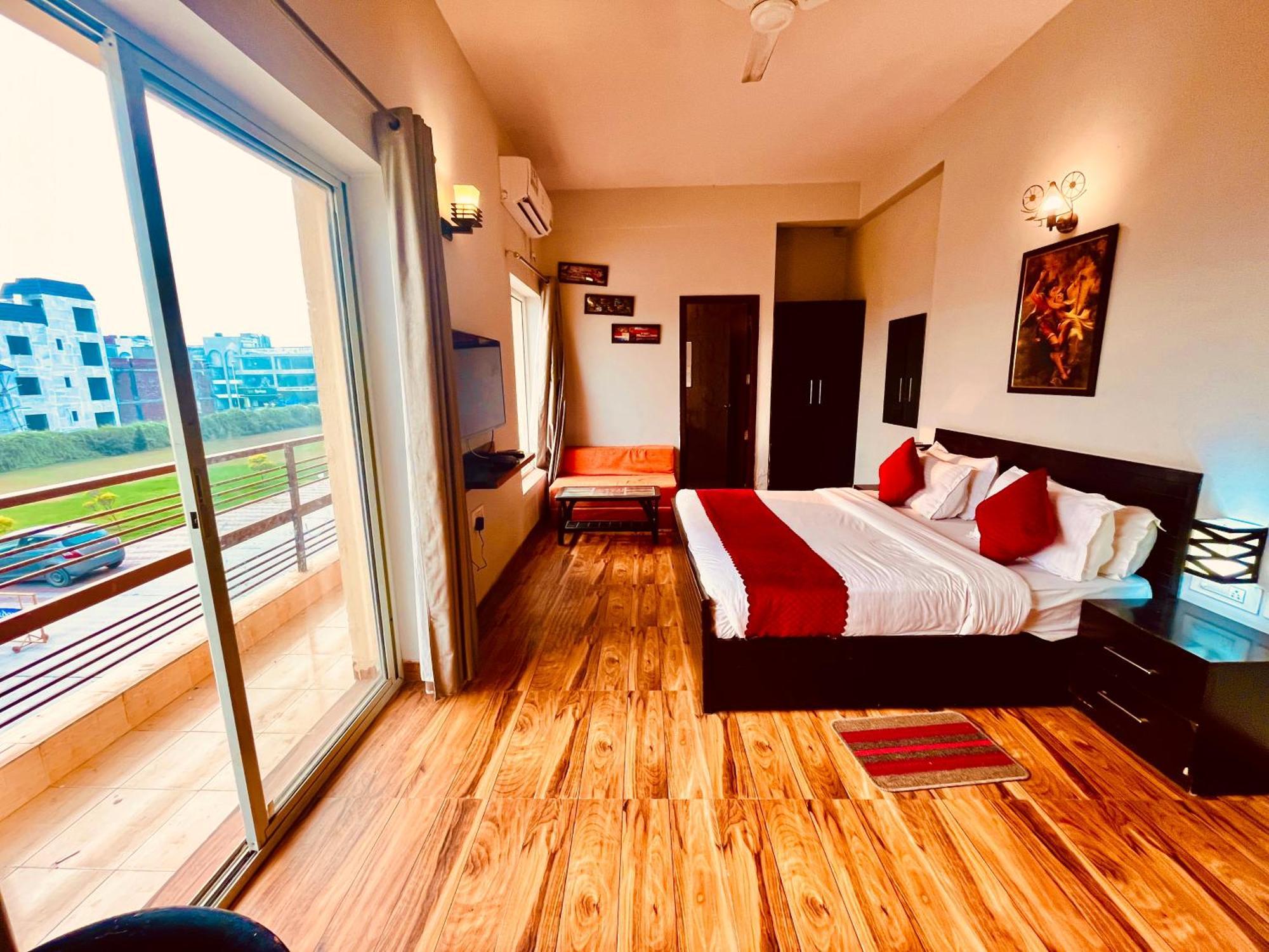 The Sapphire 1,2,3 Bedroom Available In Omaxe - A Four Star Luxury Vrindavan