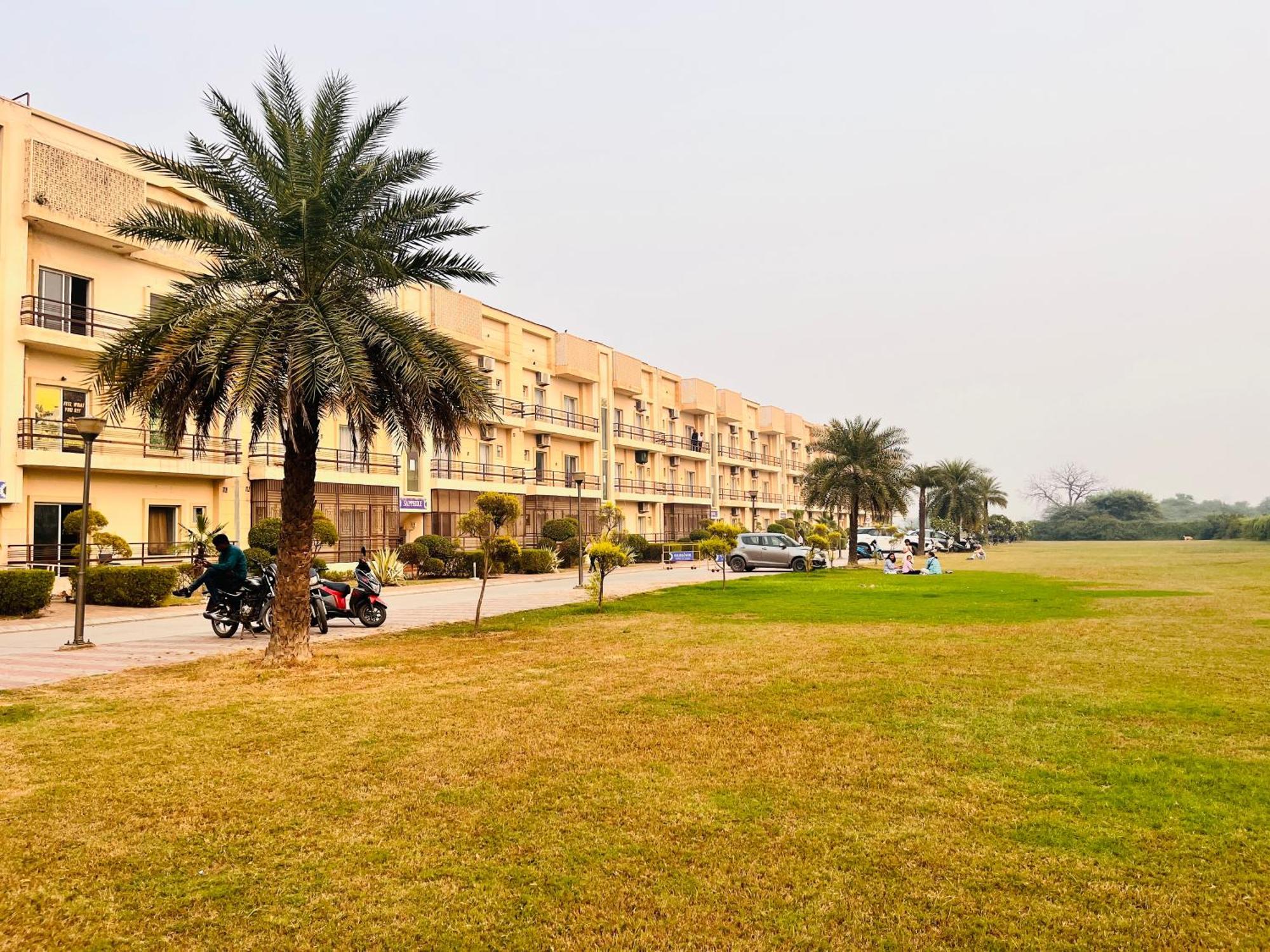 The Sapphire 1,2,3 Bedroom Available In Omaxe - A Four Star Luxury Vrindavan