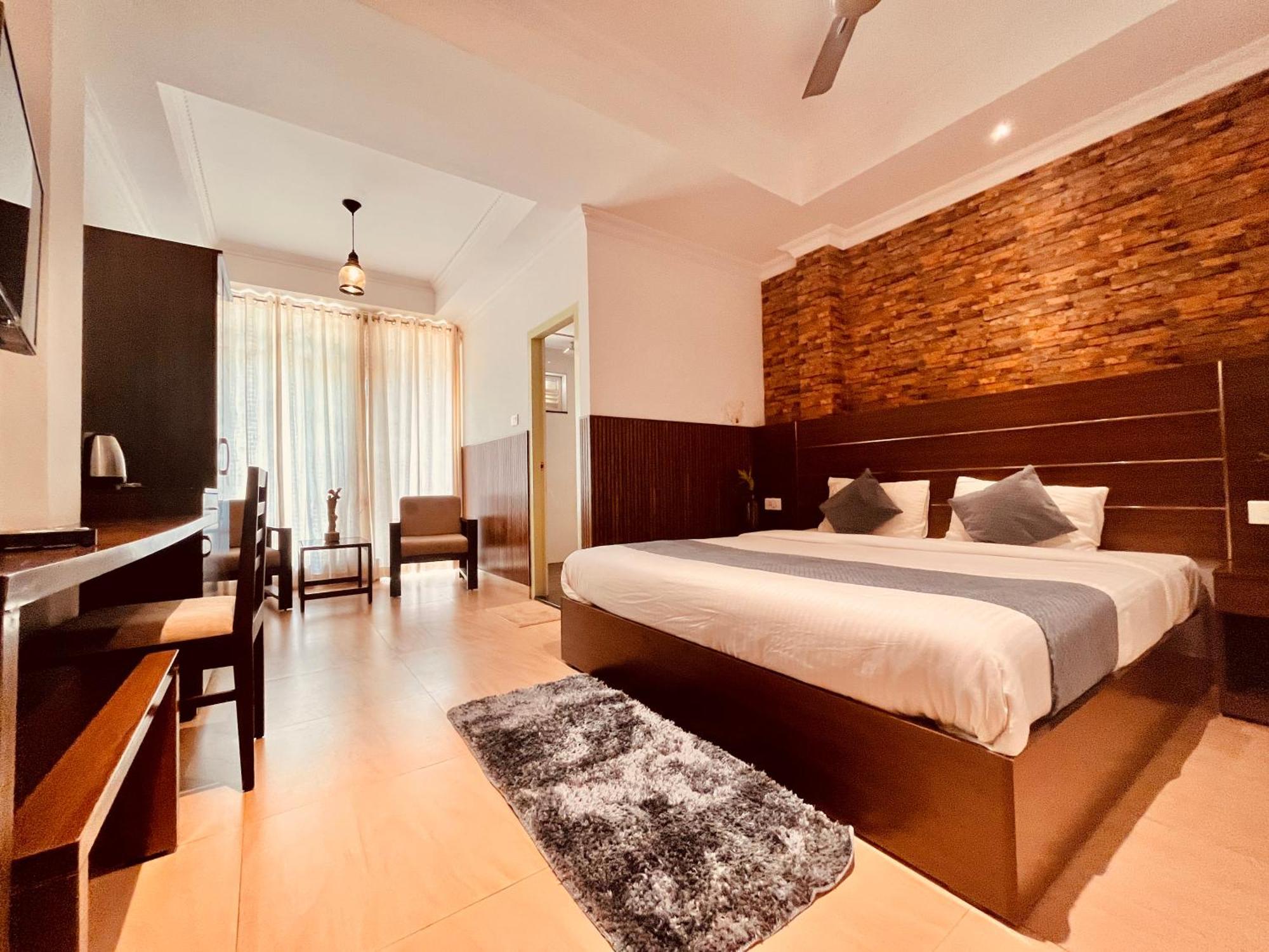 The Sapphire 1,2,3 Bedroom Available In Omaxe - A Four Star Luxury Vrindavan