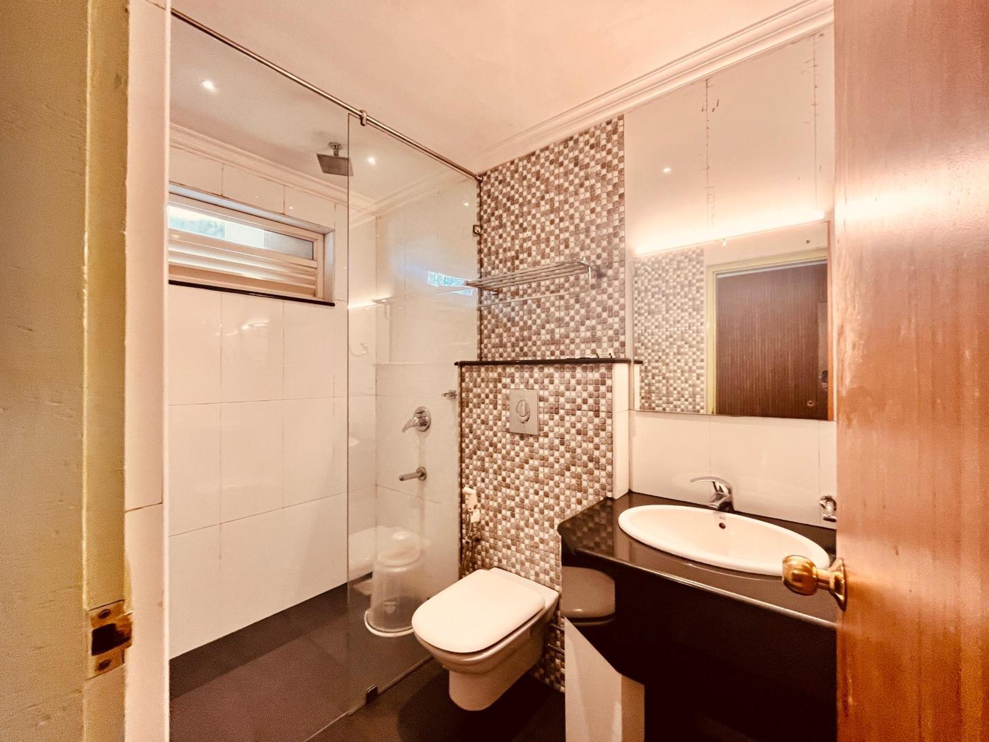 The Sapphire 1,2,3 Bedroom Available In Omaxe - A Four Star Luxury Hotel Vrindavan